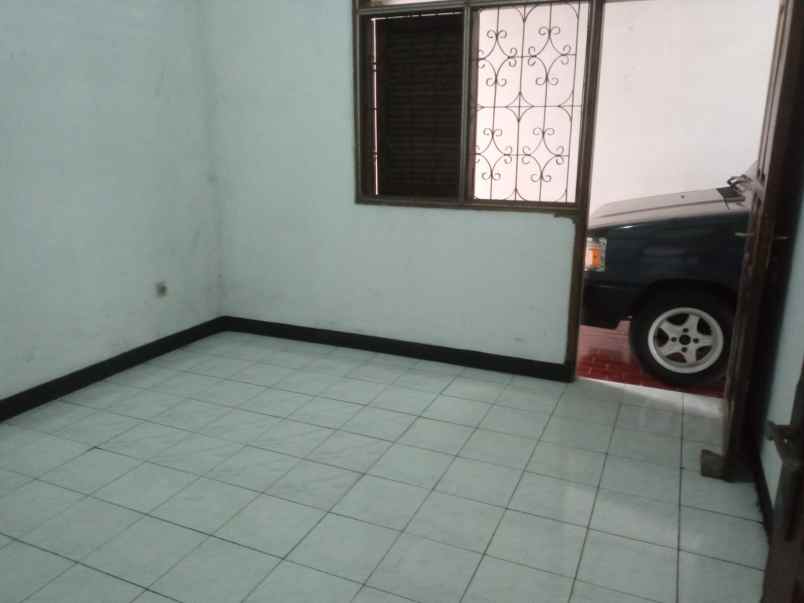 dijual rumah cipinang melayu