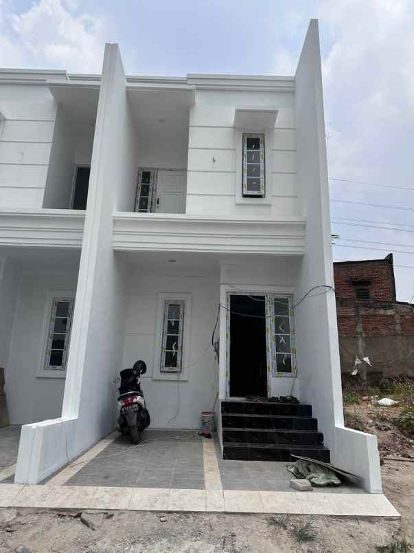 dijual rumah ciracas