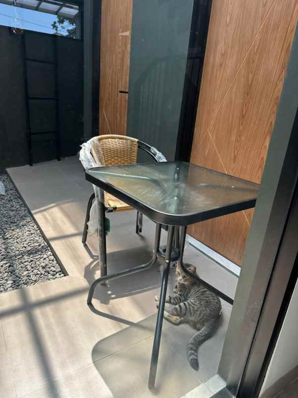 dijual rumah cisaranten