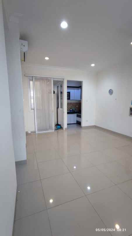 dijual rumah citra gran