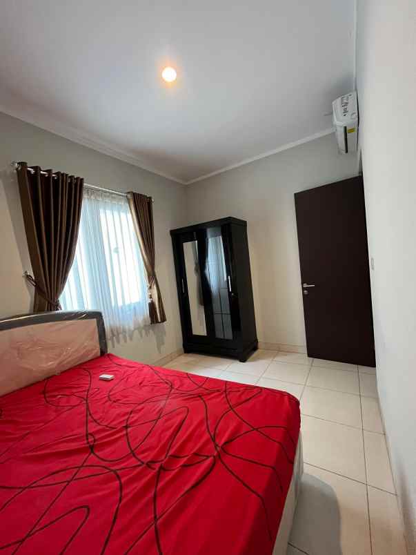 dijual rumah cluster burgundy