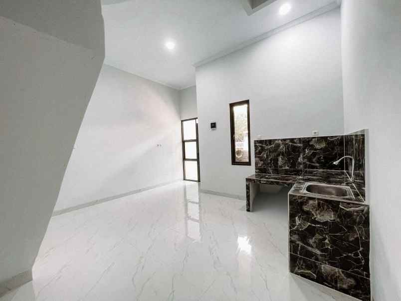 dijual rumah cluster cendrawasih pondok