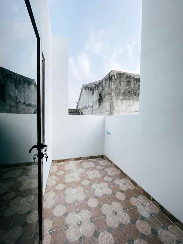 dijual rumah cluster cendrawasih pondok