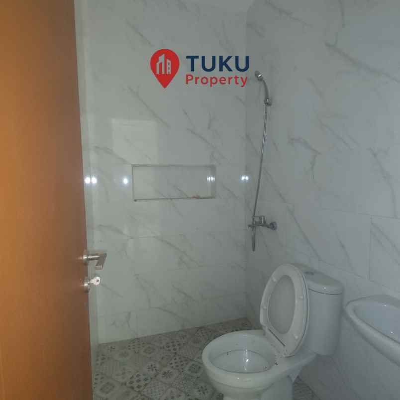 dijual rumah cluster ciputat