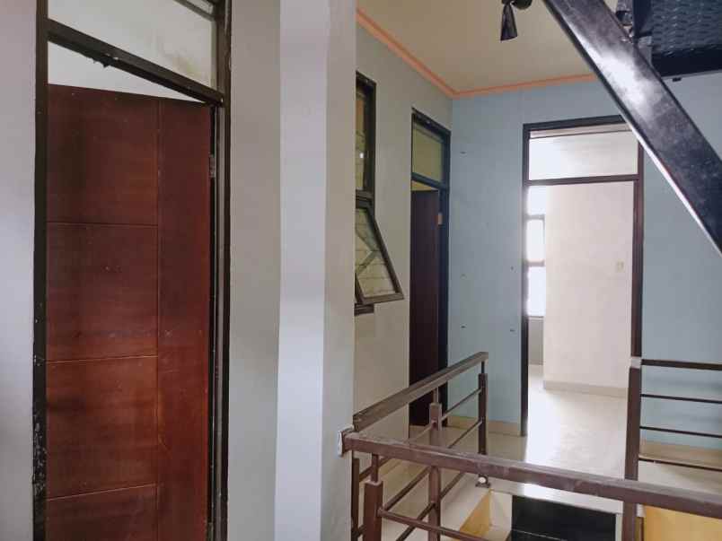 dijual rumah cluster edelweis townhouse