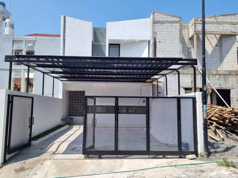 dijual rumah cluster fasilitas lengkap jakal