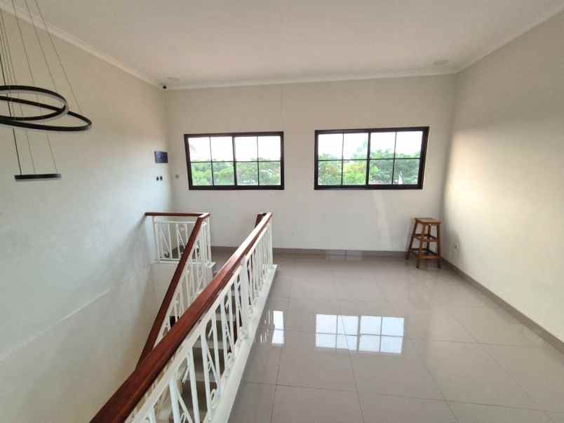 dijual rumah cluster la seine jgc