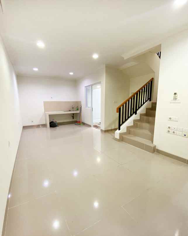 dijual rumah cluster verdi symphonia