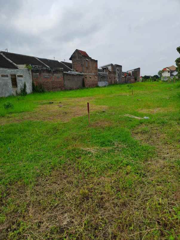 dijual rumah colomadu