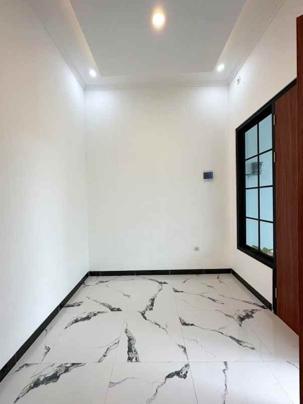 dijual rumah condet kramatjati