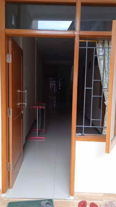 dijual rumah dago