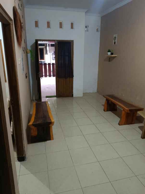 dijual rumah dalam perumahan