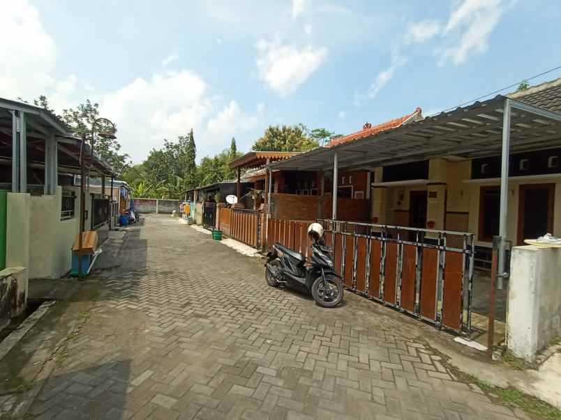 dijual rumah dalam perumahan