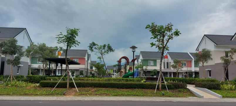 dijual rumah dayana summarecon bandung