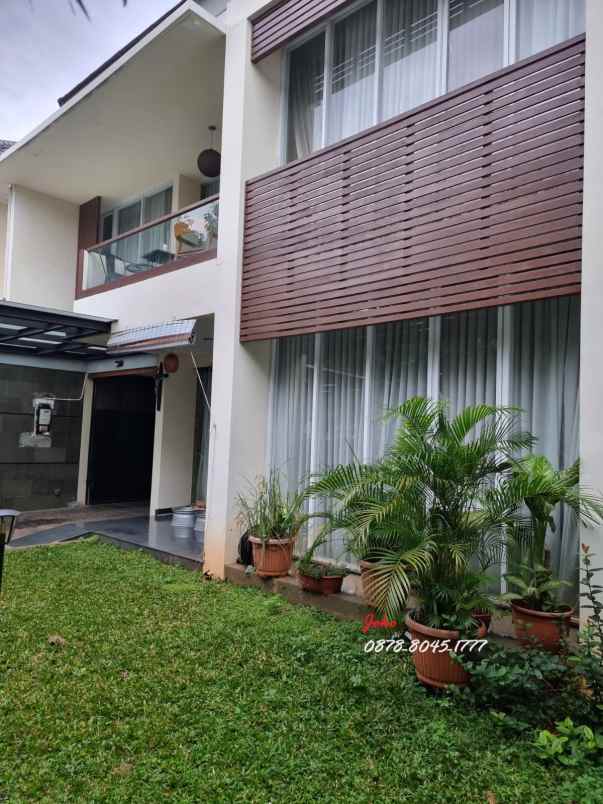 dijual rumah dekat bukit golf