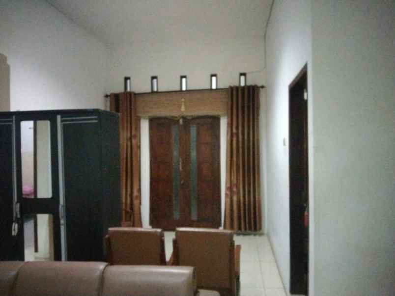 dijual rumah dewi sartika