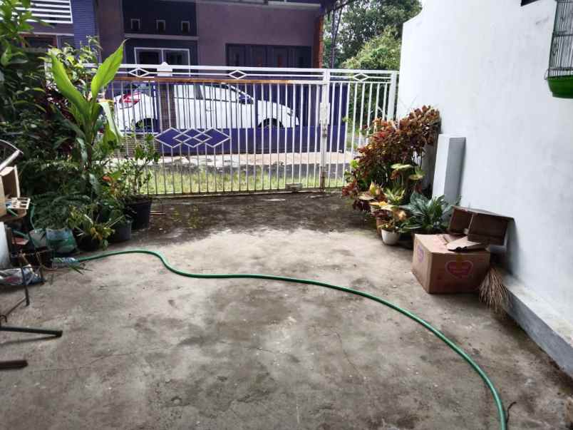 dijual rumah dewi sartika