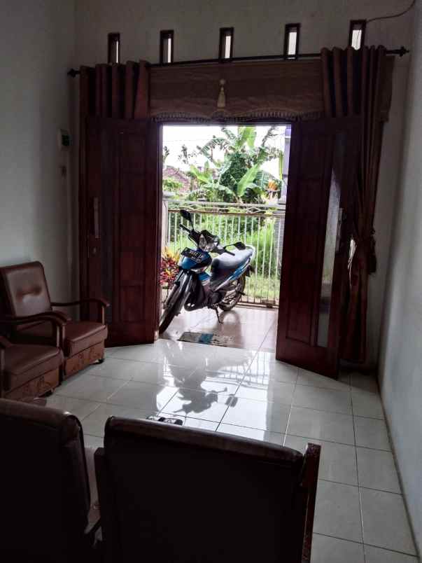 dijual rumah dewi sartika