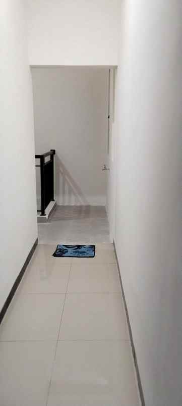 dijual rumah dharmahusada