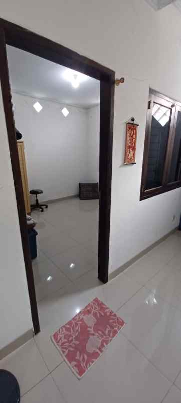 dijual rumah di alam sutera delima tangerang