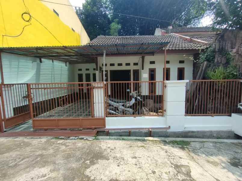 dijual rumah di bukit cipageran haji gofur cimahi