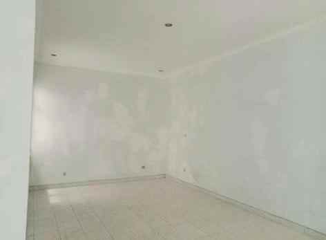 dijual rumah di green garden jakarta barat shm