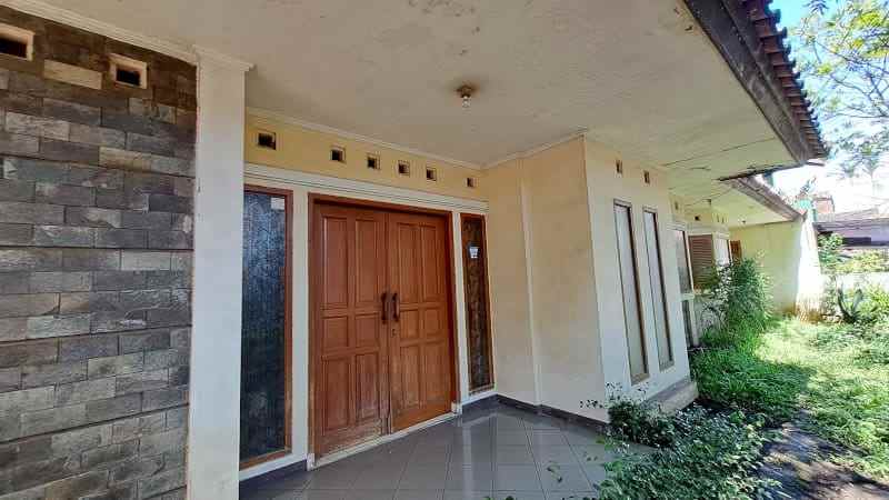 dijual rumah di margahayu raya