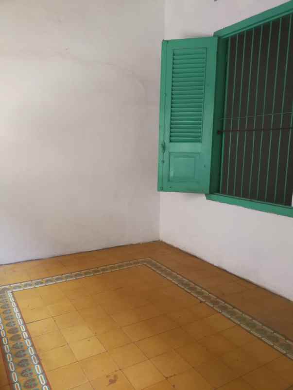 dijual rumah di panjunan lemahwungkuk kota cirebon