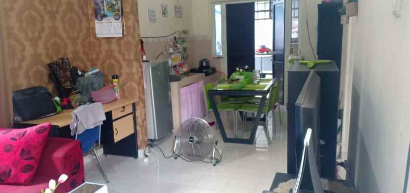dijual rumah di perumahan cibubur country