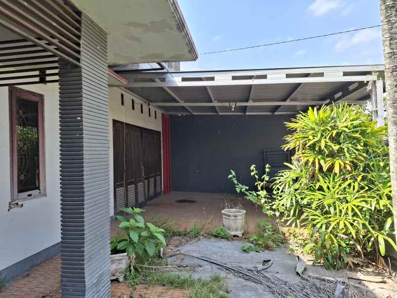 dijual rumah di perumahan griya mangli indah jember