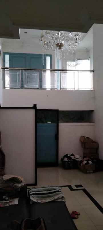 dijual rumah di villa dago raya pamulang