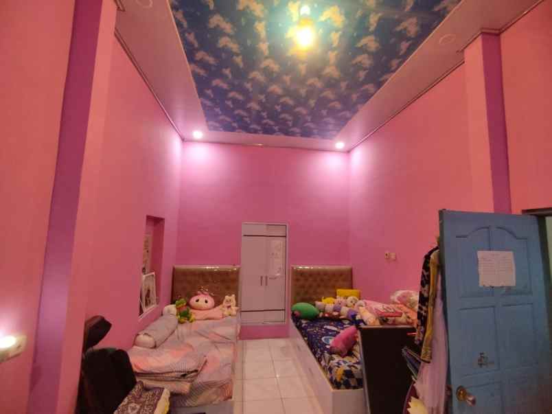 dijual rumah dijual rumah di jl giyanti