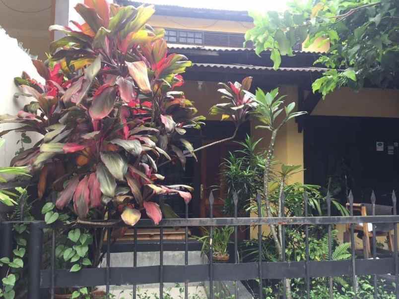 dijual rumah dijual rumah strategis jl