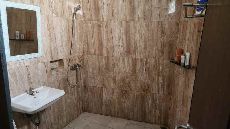 dijual rumah diperumahan reny jaya pamulang tangerang