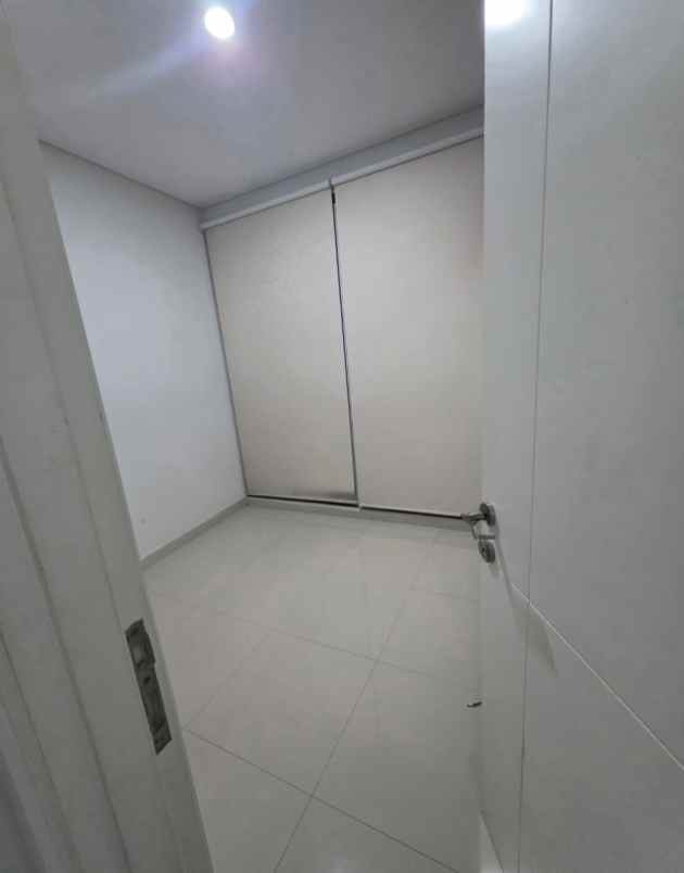 dijual rumah discovery bintaro