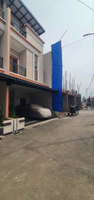 dijual rumah dukuh kramatjati