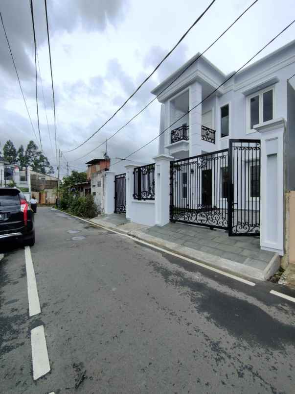 dijual rumah duren sawit jaktim
