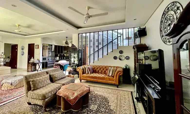 dijual rumah duren tiga