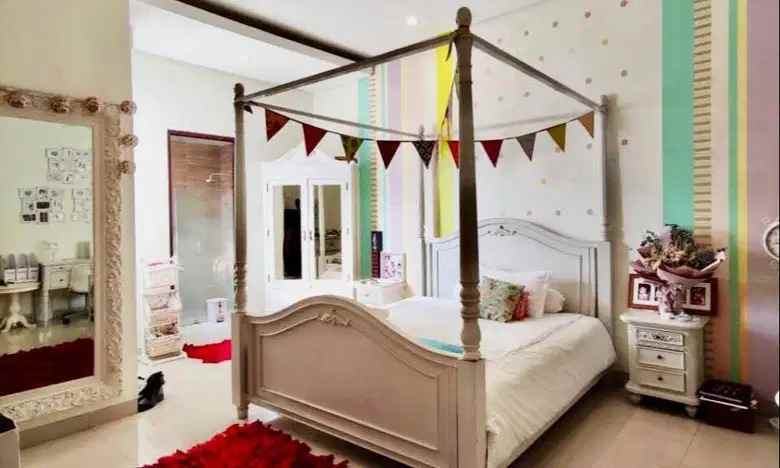 dijual rumah duren tiga