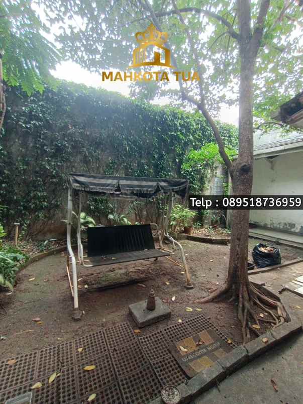 dijual rumah duren tiga