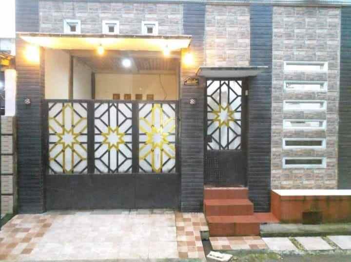 dijual rumah flamboyan garden 1 kec