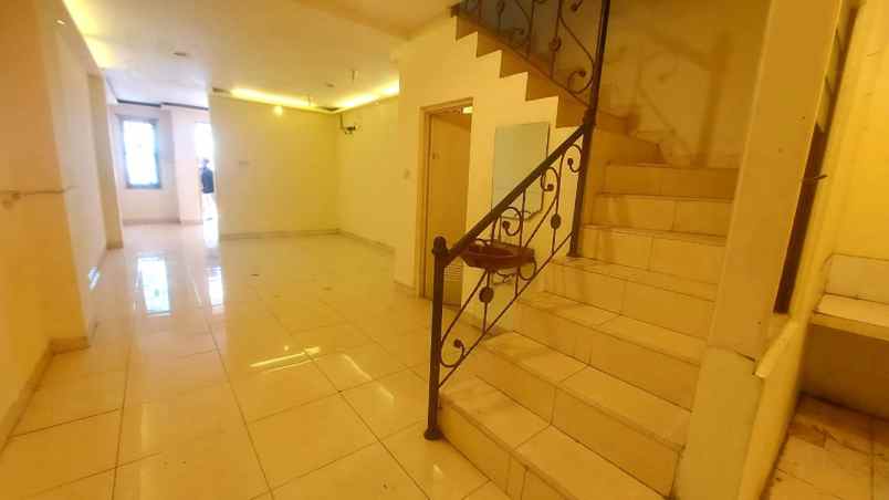 dijual rumah gading arcadia pegangsaan