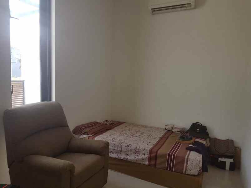 dijual rumah galaxy bumi permai araya