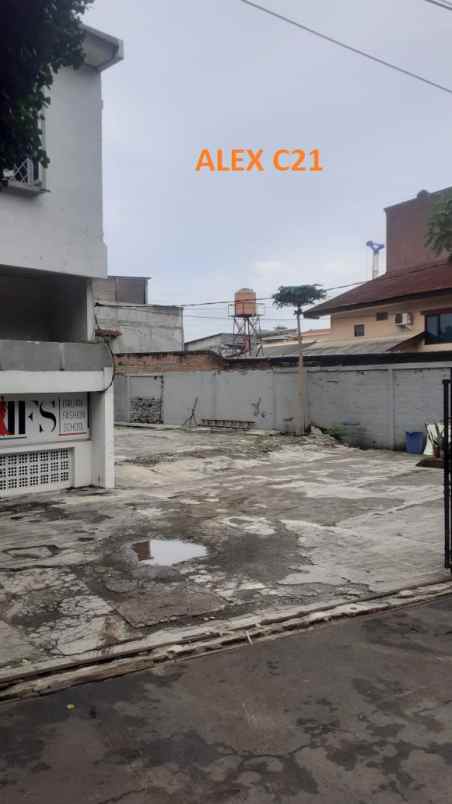 dijual rumah gandaria b u