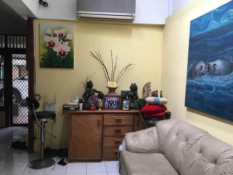 dijual rumah gandaria selatan