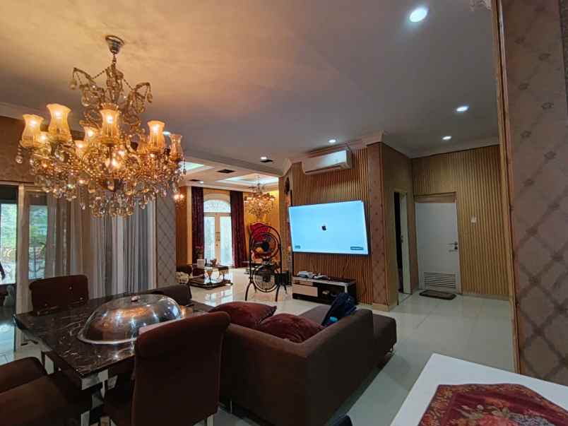 dijual rumah gardenia villa galaxy