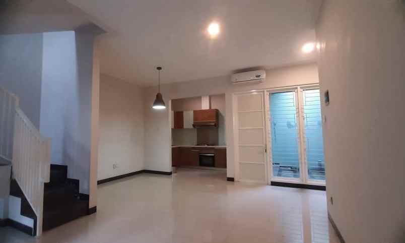 dijual rumah gayungsari
