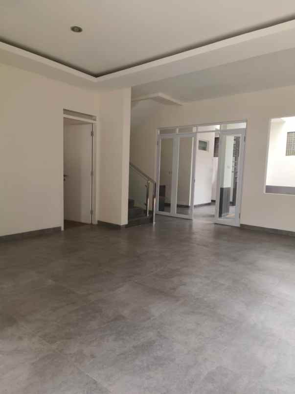 dijual rumah gegerkalonv