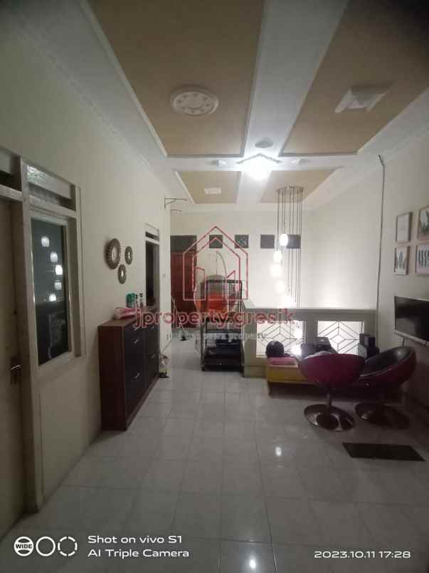 dijual rumah gkb perabot 2 5 lantai gresik