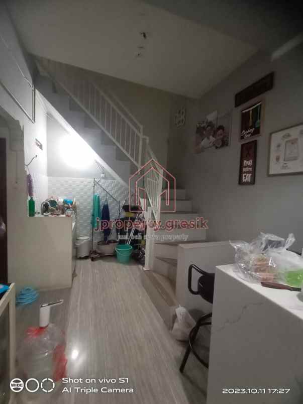 dijual rumah gkb perabot 2 5 lantai gresik